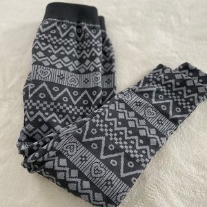 Girls 7-10 Famous Pink Leggings